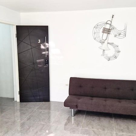 Amharic Hotel Kingston Ngoại thất bức ảnh