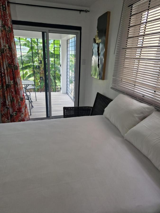 Amharic Hotel Kingston Ngoại thất bức ảnh