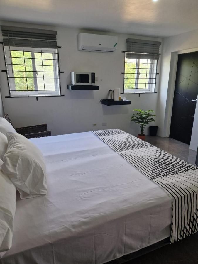 Amharic Hotel Kingston Ngoại thất bức ảnh