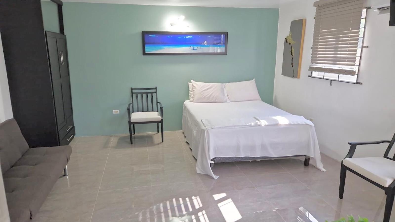Amharic Hotel Kingston Ngoại thất bức ảnh